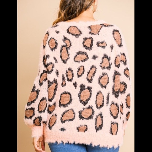 Light Pink Cheetah Sweater - Picture 4 of 4
